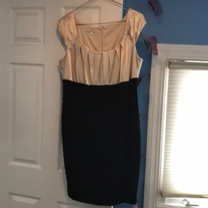 Like new Dress cream/black